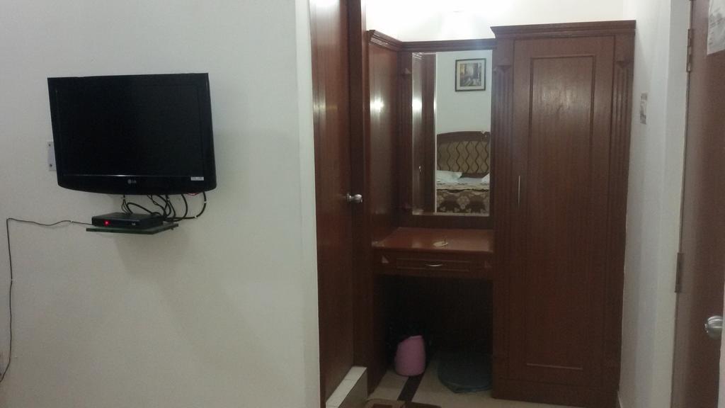 Hotel Sunrise Inn Лакнау Екстериор снимка